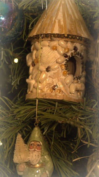 homemade birdhouse ornament...still still still