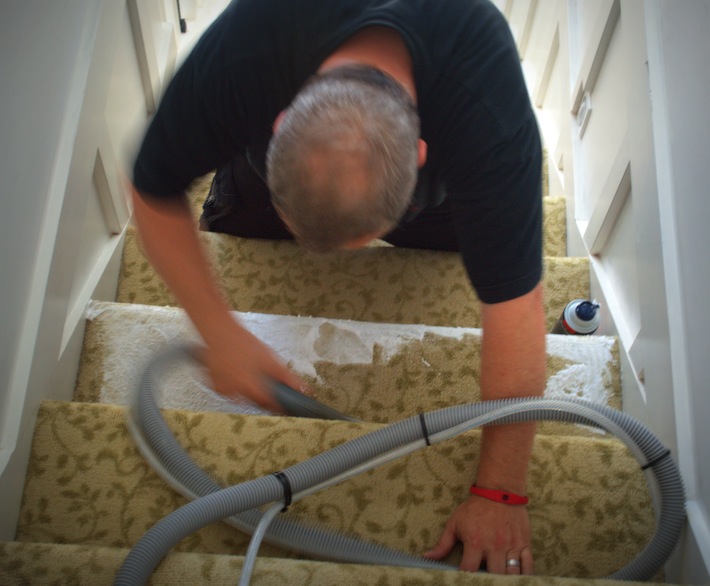 cleaning carpet with Popeye and shaving cream